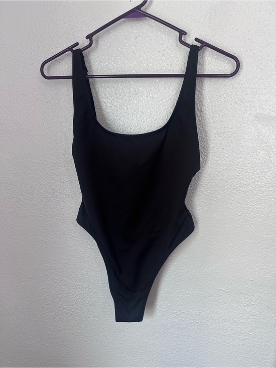SKIMS Other - Skims Medium Black One Piece Swim Swimsuit Low Back Scoop Neck Cheeky Onyx